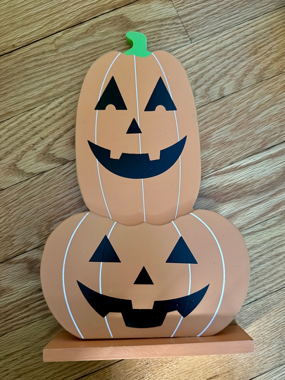 Small standing pumpkin decoration Halloween